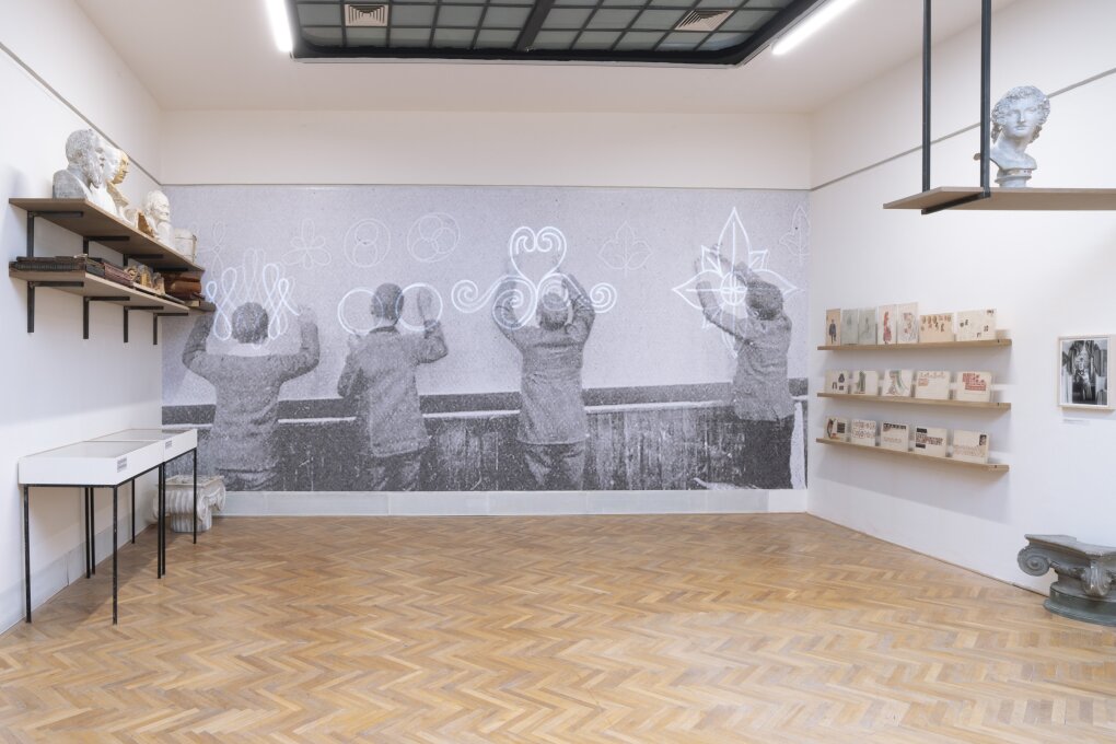 Hlavou a&nbsp;rukama. Škola uměleckých řemesel v&nbsp;Brně 1924–2024